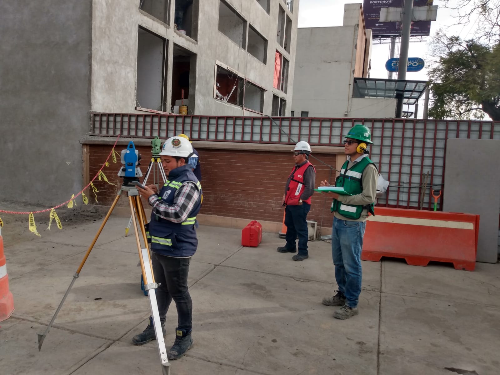 Proyecto Galek: levantamiento topografico obra