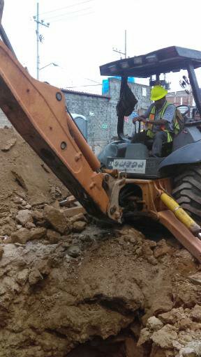 Proyecto Galek: retroexcavadora excavacion profunda