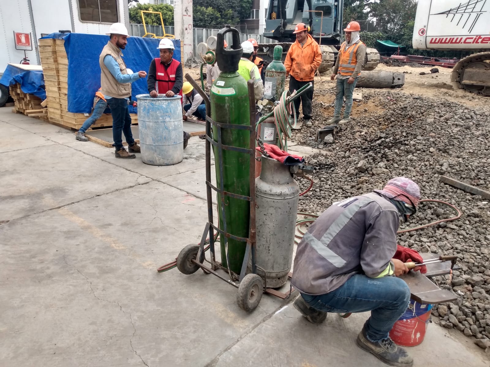 Proyecto Galek: soldadura en obra cimentacion